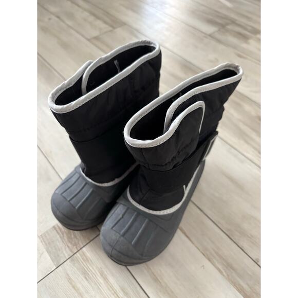 Cat & Jack Boots Little Boy 10 Black Gray Snow Water Proof Thermolite Winter - Picture 1 of 6